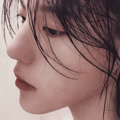 女生的微信头像最火爆2025