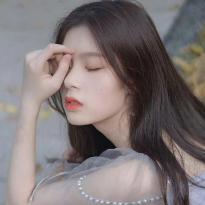 女生的微信头像最火爆2025