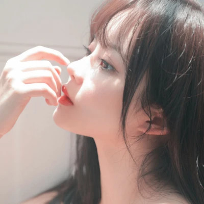 女生的微信头像最火爆2025