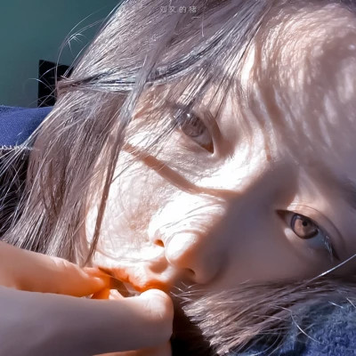 女生的微信头像最火爆2025
