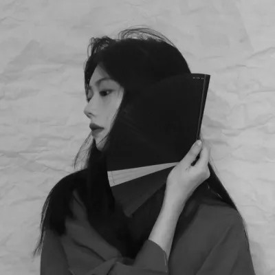 2025抖音最火的黑白头像女
