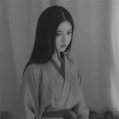 2025抖音最火的黑白头像女
