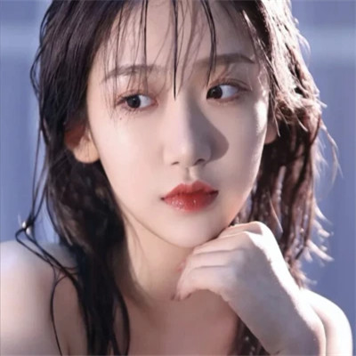 2025最火的伤感女生头像