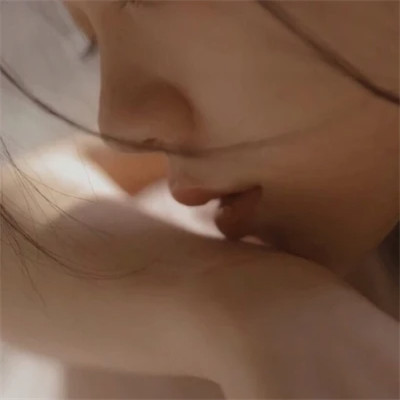 2025最火的伤感女生头像