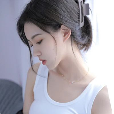 2025最火的伤感女生头像