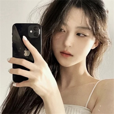 2025最火的伤感女生头像