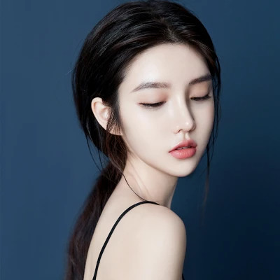 2025最火的伤感女生头像