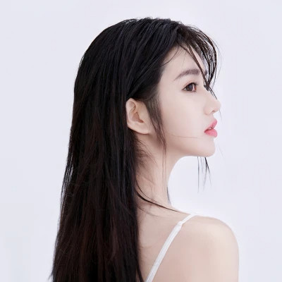 2025最火的伤感女生头像