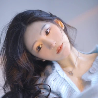 图片2025新图片伤感女生头像