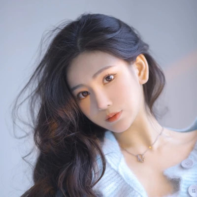 图片2025新图片伤感女生头像