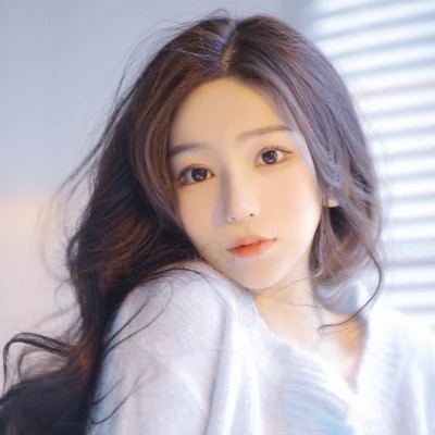 图片2025新图片伤感女生头像