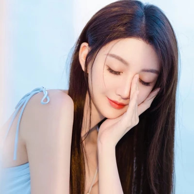 图片2025新图片伤感女生头像