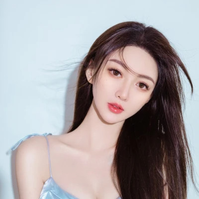 图片2025新图片伤感女生头像