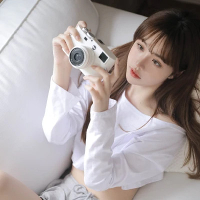 图片2025新图片伤感女生头像