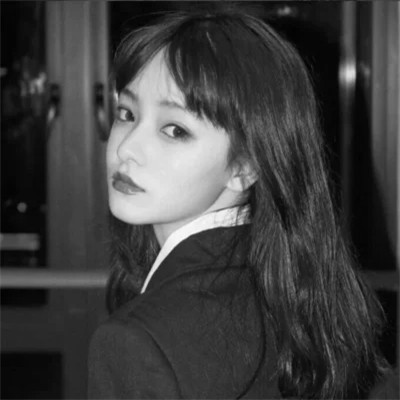 伤感黑白女头