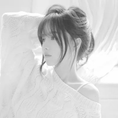 伤感黑白女头