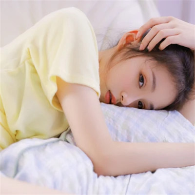 2025头像唯美女生最火图片