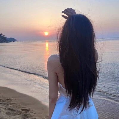 2025高级好看有气质的女生头像