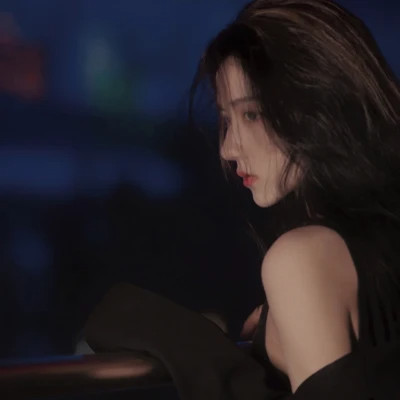 2025高级好看有气质的女生头像