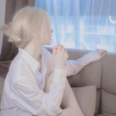 2025高级好看有气质的女生头像