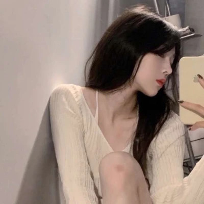 2025高级好看有气质的女生头像