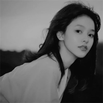高级感黑白色系真人女生头像