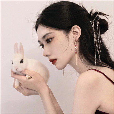 2025年最漂亮的图片头像女生