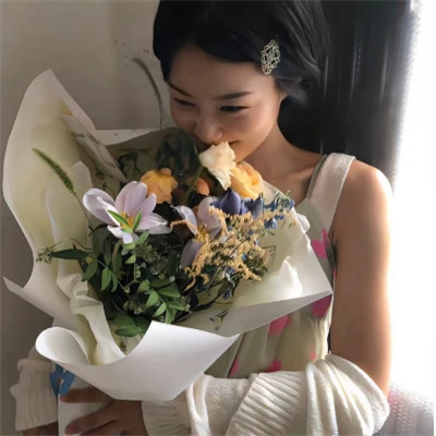 2025最新女孩头像