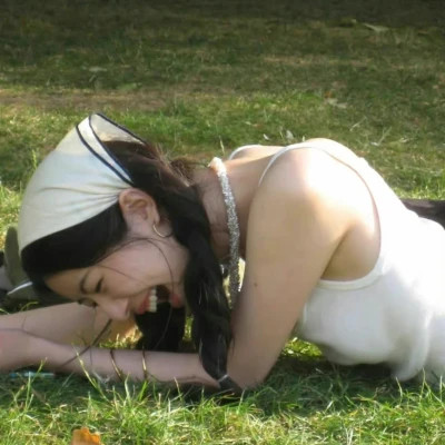头像女生图片2025新款