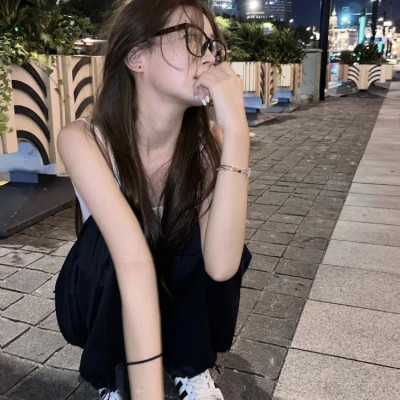 2025最新阳光漂亮大气的女生头像