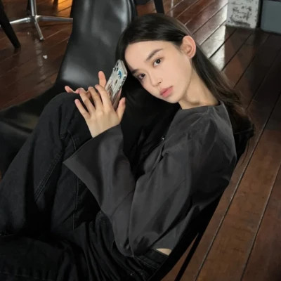 2025最新阳光漂亮大气的女生头像
