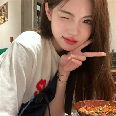 2025很好看的女头很简单