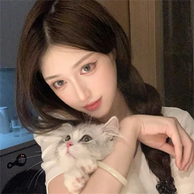 2025很好看的女头很简单