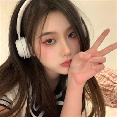 2025年超好看女生头像