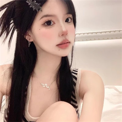 2025年超好看女生头像