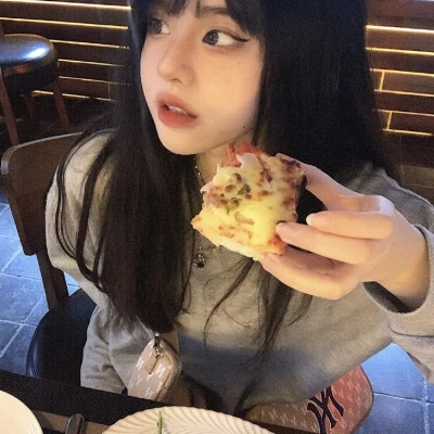 2025年超好看女生头像