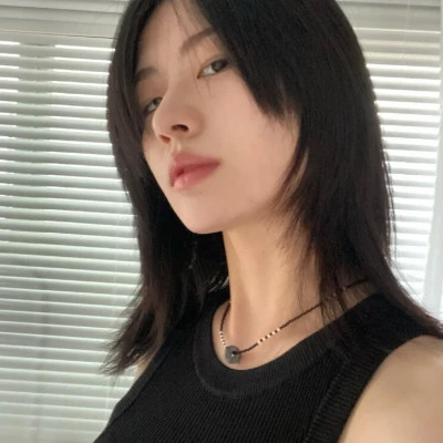 2025年超好看女生头像