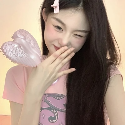 2025年超好看女生头像