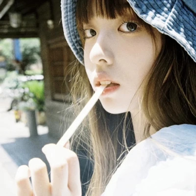 2025年超好看女生头像