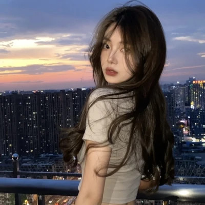 2025年超好看女生头像
