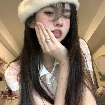2025年超好看女生头像