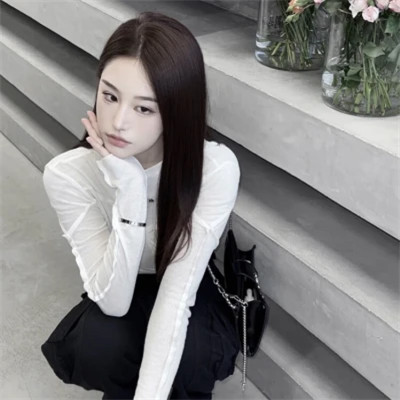2025最火女生头像个性好看