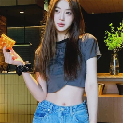 2025最火女生头像个性好看