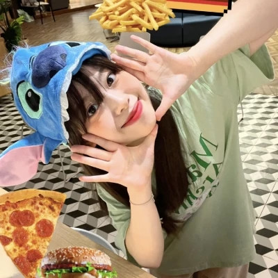 2025最火女生头像个性好看