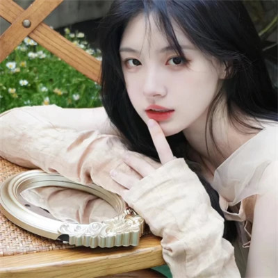 2025最火真人女生头像气质美女