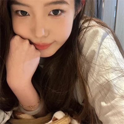2025高清女生专属头像