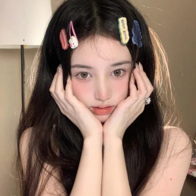 qq头像女生2025高清真人