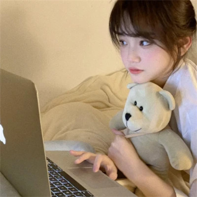 2025最新漂亮美丽女子头像