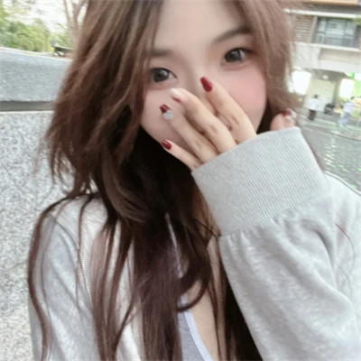 2025最新漂亮美丽女子头像