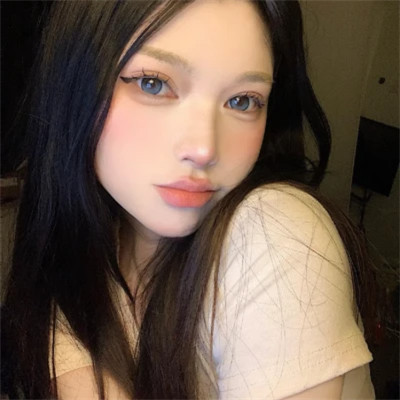 2025最新漂亮美丽女子头像